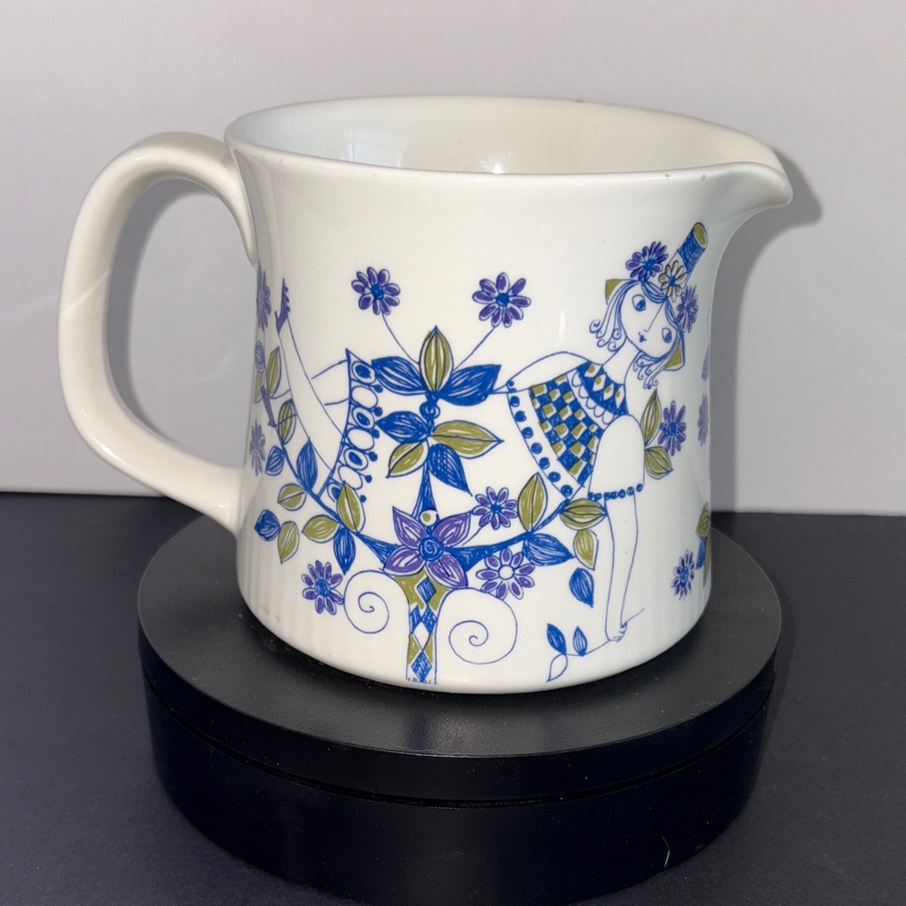 Figgjo Flint Turi Design Lotte Pitcher Jug Medium Size Norway Handpainted